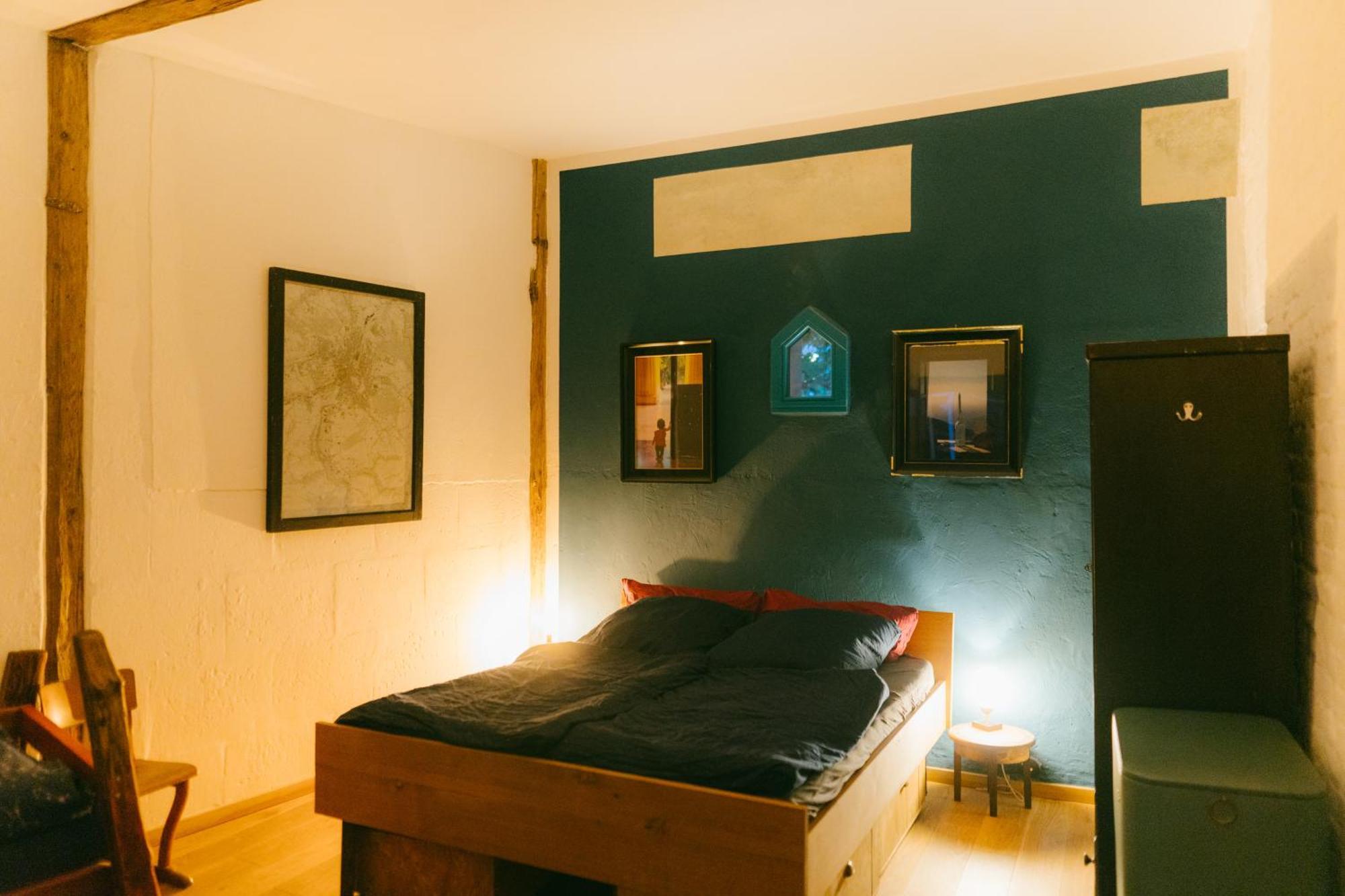 The Upholstery Tinyhouse Deluxe Eco Chalet Kreativ Citynah Chemnitz Exteriör bild